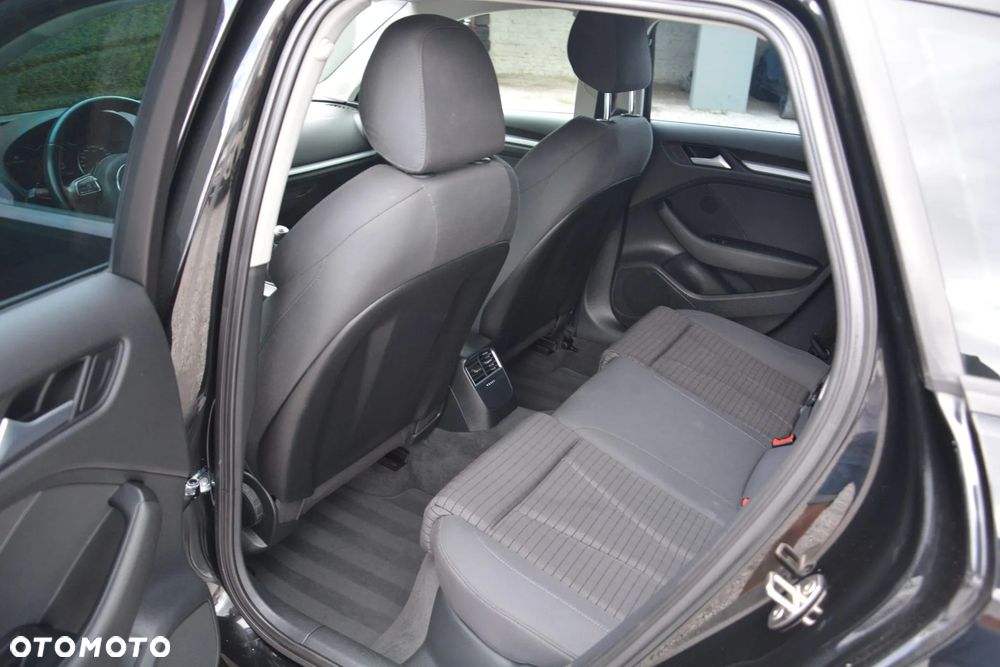 Audi A3 Sportback 2.0 TDI DPF S tronic Attraction - 15