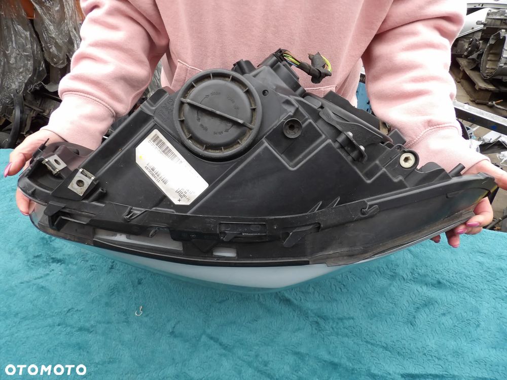 BMW - F10 - H7 - BRAK UCHWYTU - LEWA LAMPA PRZEDNIA - EUROPA - 10