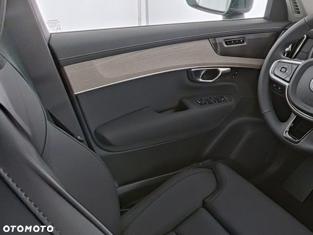 Volvo XC 90 T8 AWD Plug-In Hybrid Plus Bright 7os - 12