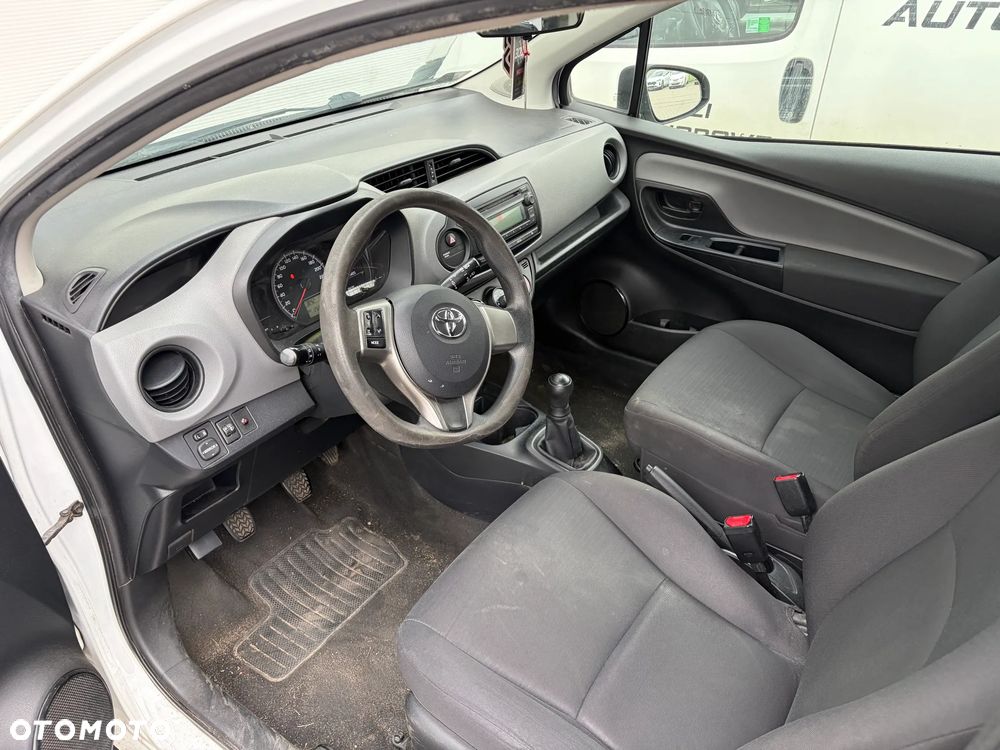 Toyota Yaris 1.0 Life - 6