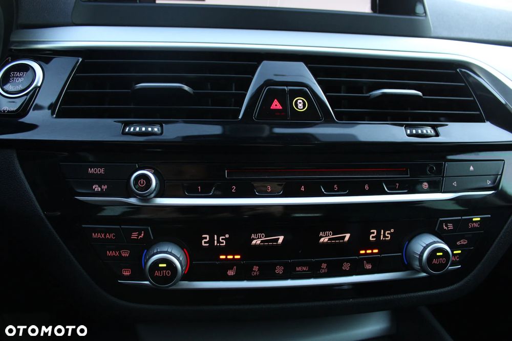BMW Seria 5 520d M Sport Edition - 36