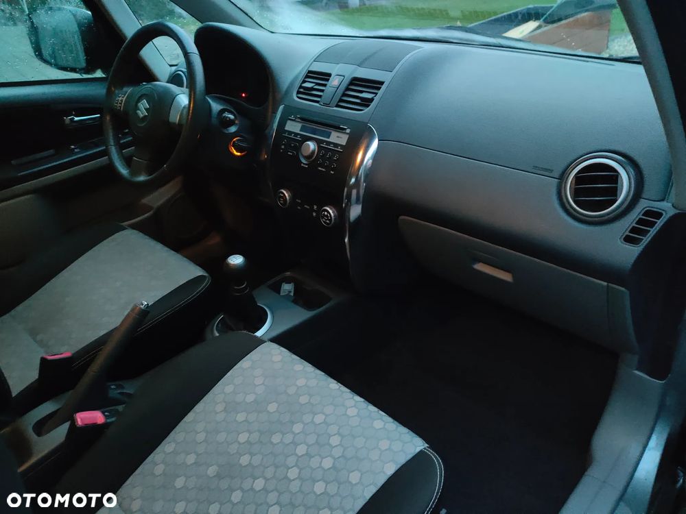 Suzuki SX4 1.6 VVT 4x2 Style - 10