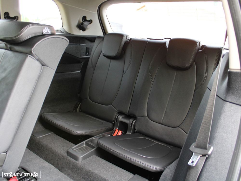 BMW 218 Gran Tourer d 7L Line Luxury - 51