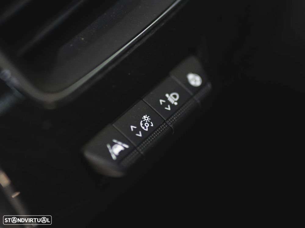 Renault Arkana 1.6 E-Tech R.S.Line - 21