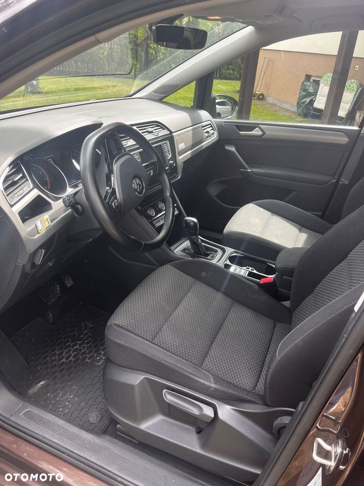 Volkswagen Touran 2016 photo 4