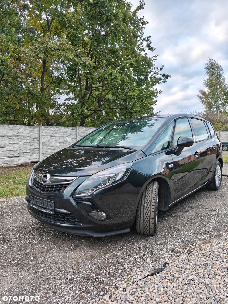 Opel Zafira 1.4 Turbo (ecoFLEX) Start/Stop Business Edition - 2