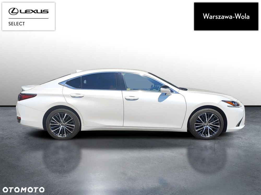 Lexus ES 300h Business Edition - 8