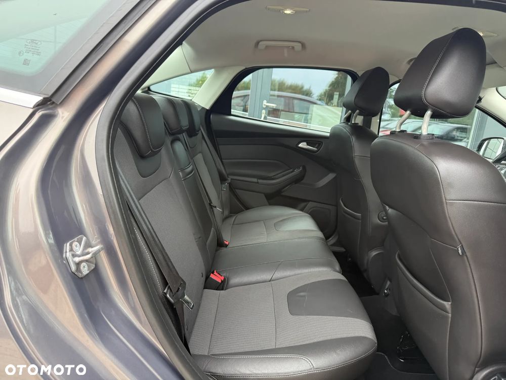 Ford Focus 1.6 Ti-VCT Sport - 29