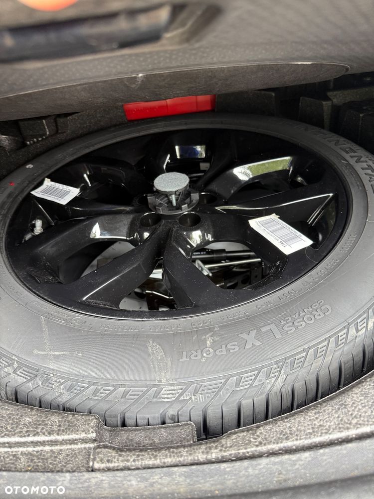 Land Rover Discovery Sport 2.0 TD4 HSE - 9