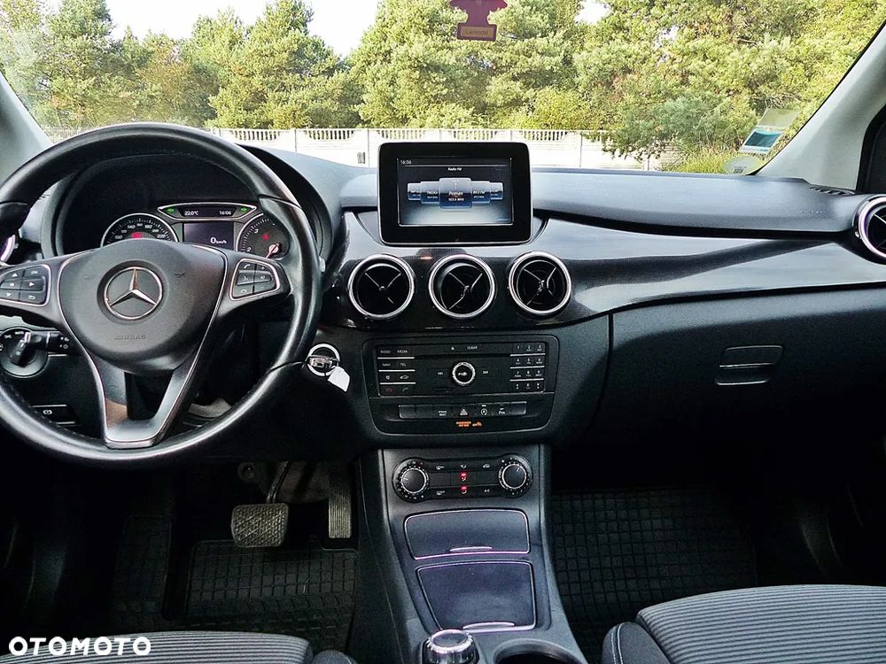 Mercedes-Benz Klasa B 180 (CDI) d 7G-DCT Style - 37