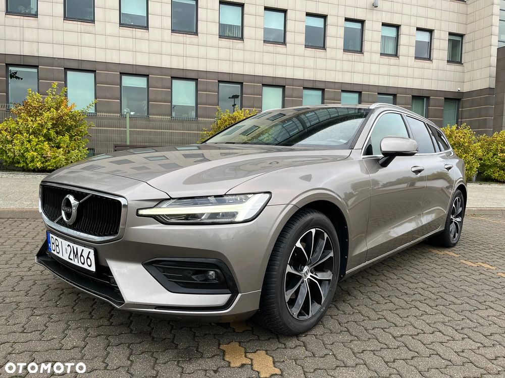Volvo V60 D3 Momentum Pro - 2