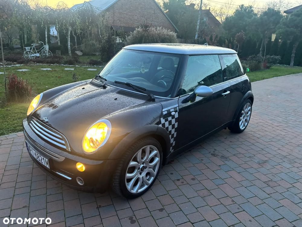 MINI Cooper Standard - 1