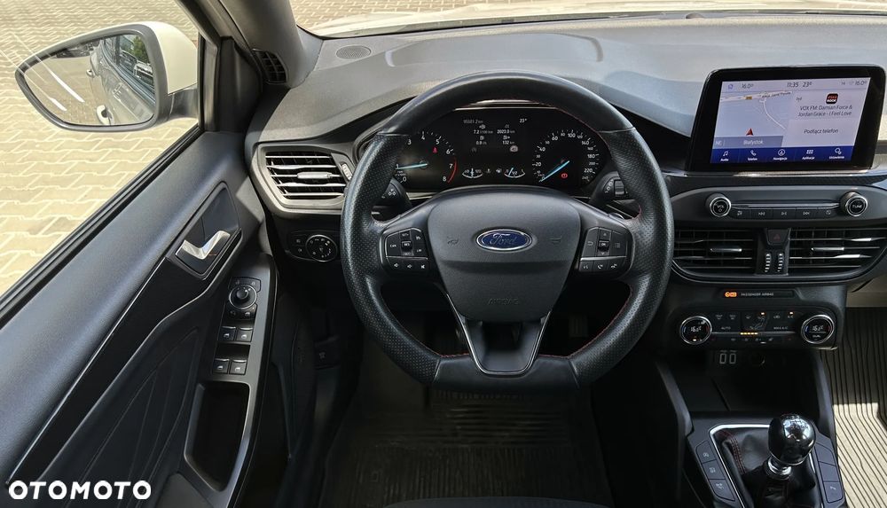 Ford Focus 1.0 EcoBoost ST-Line - 18