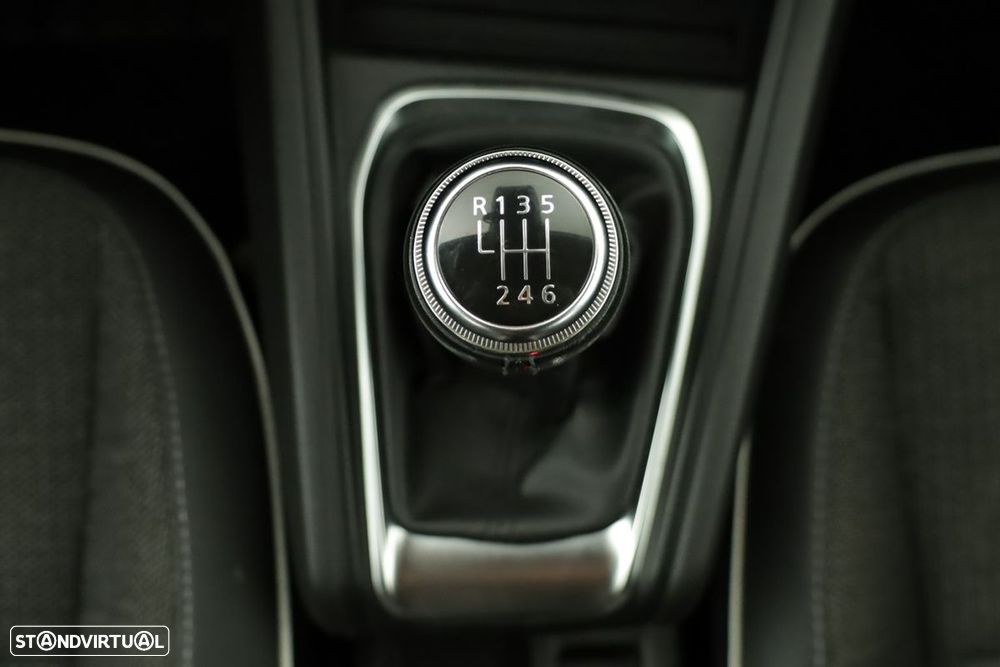 Renault Captur 1.0 TCe Techno Bi-Fuel - 14