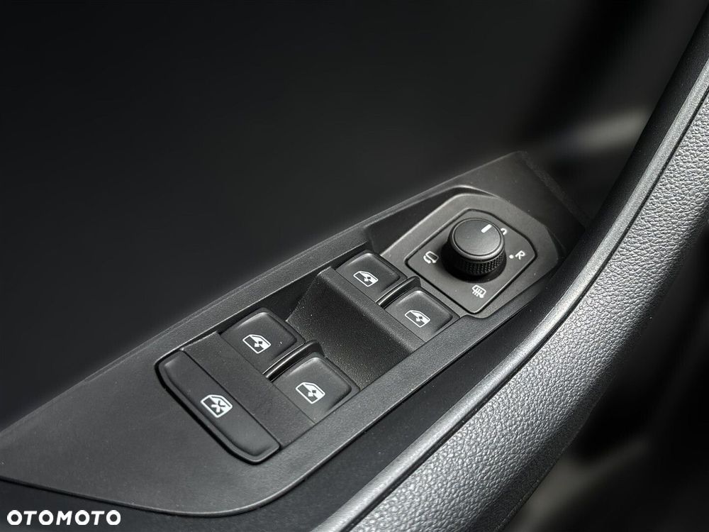 Skoda Karoq 1.5 TSI ACT Sportline DSG - 18