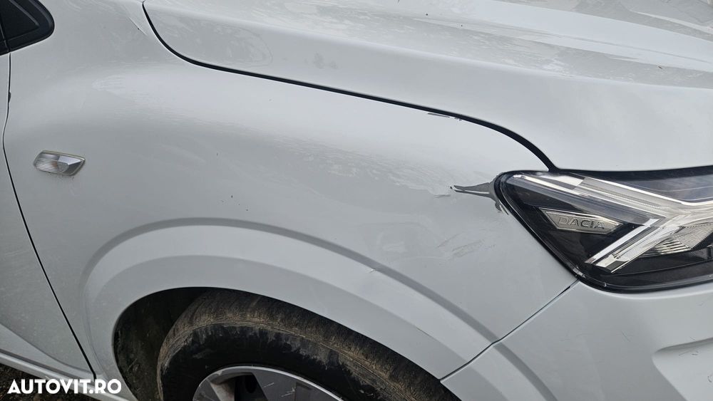 Dacia Logan TCe 90 Essential - 12