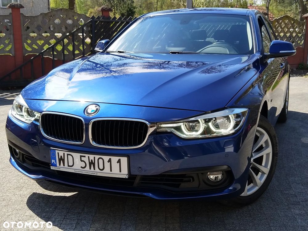 BMW Seria 3 330i GPF xDrive Sport - 3