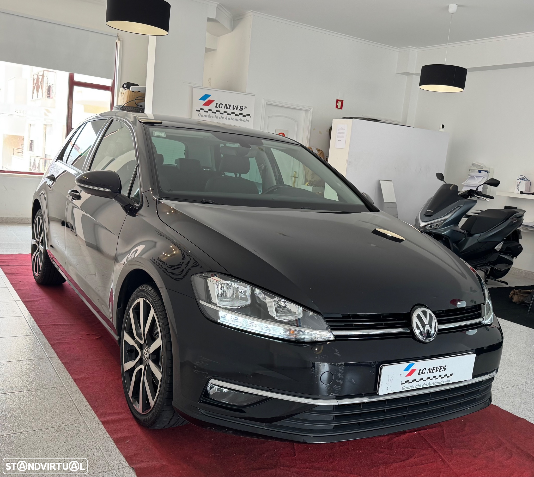 VW Golf 1.6 TDI Confortline - 3