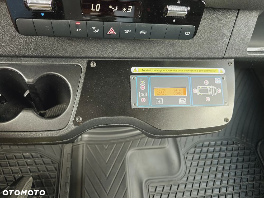 Mercedes-Benz Sprinter - 8