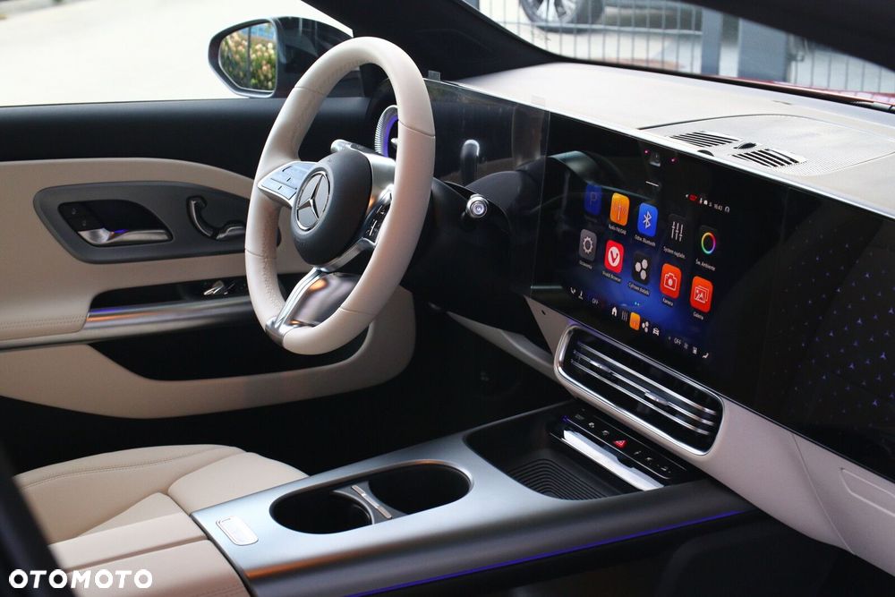 Mercedes-Benz CLA - 26