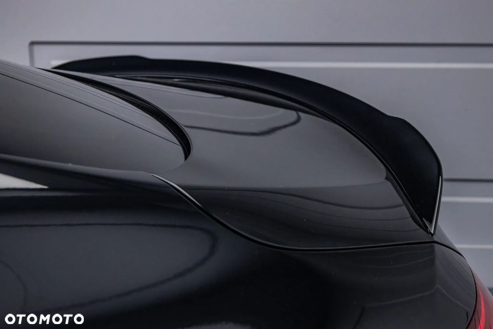 Mercedes-Benz Klasa C AMG 63 S - 21