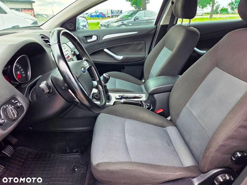 Ford Mondeo 1.8 TDCi Gold X - 22