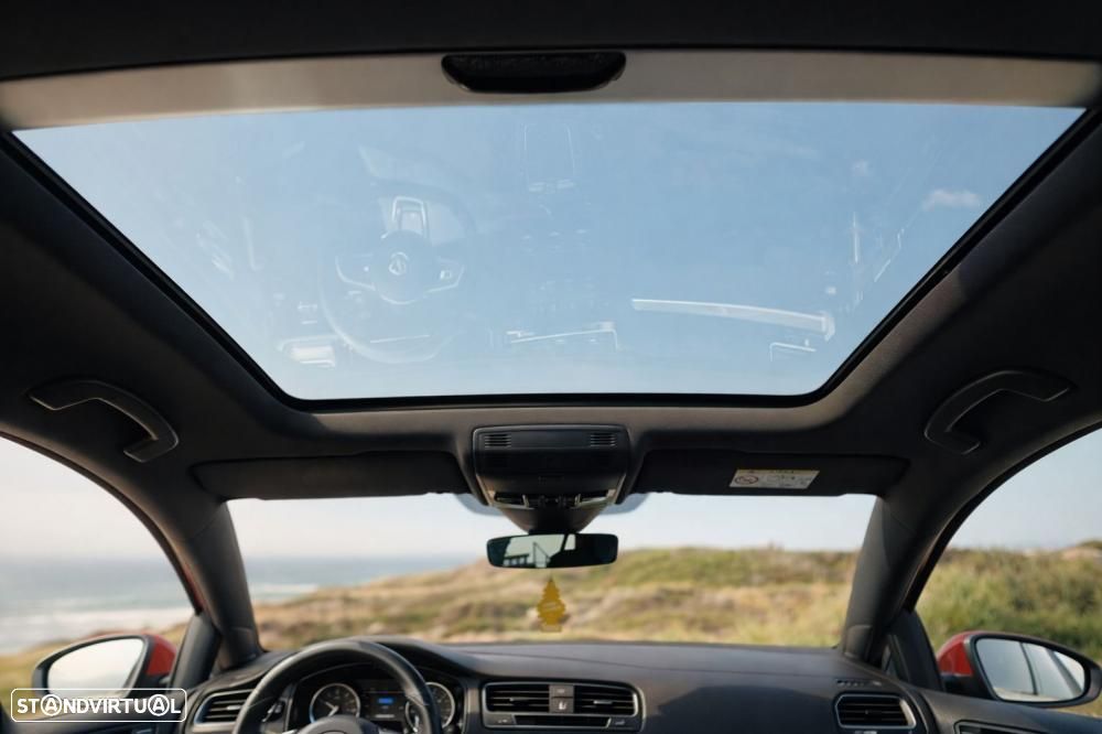 VW Golf 2.0 TSI GTI DSG - 33