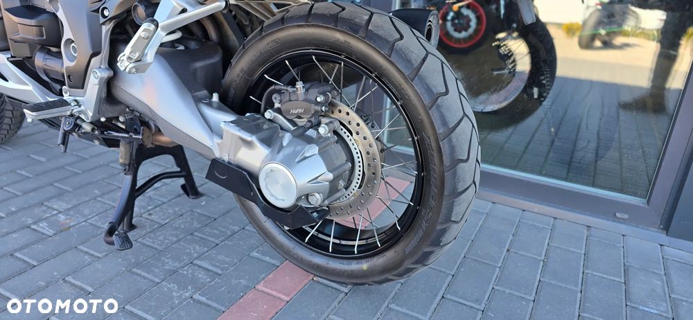 Honda VFR - 40