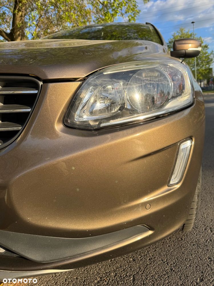 Volvo XC 60 D5 AWD Momentum - 9