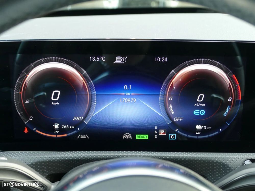 Mercedes-Benz A 250 e AMG Line - 17