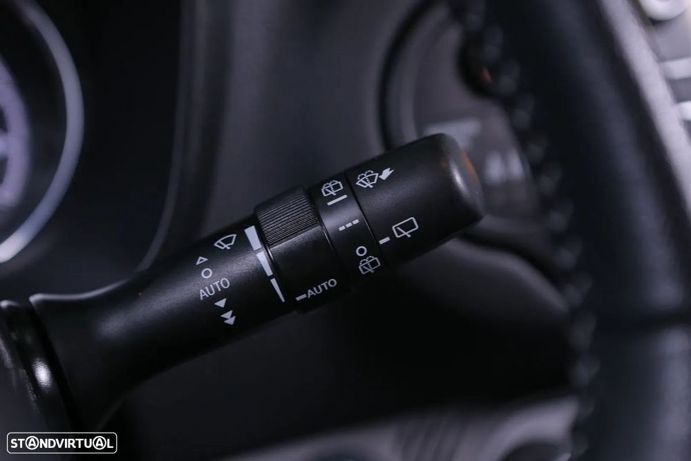 Toyota Yaris 1.0 VVT-i 20 Anos - 13