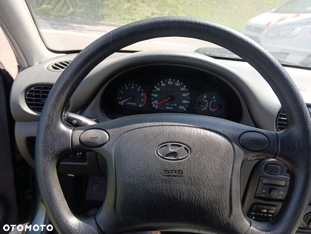 Hyundai Accent 1.3 GLS - 9
