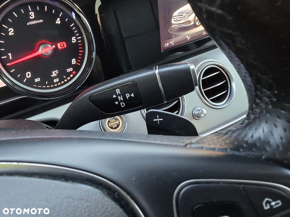 Mercedes-Benz Klasa E 200 d 9G-TRONIC Exclusive - 11