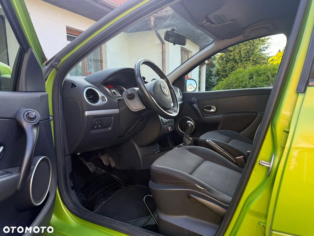 Renault Clio - 3