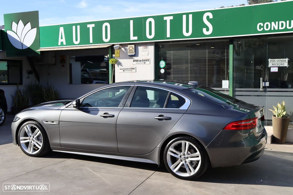 Jaguar XE 2.0 D R-Sport - 4