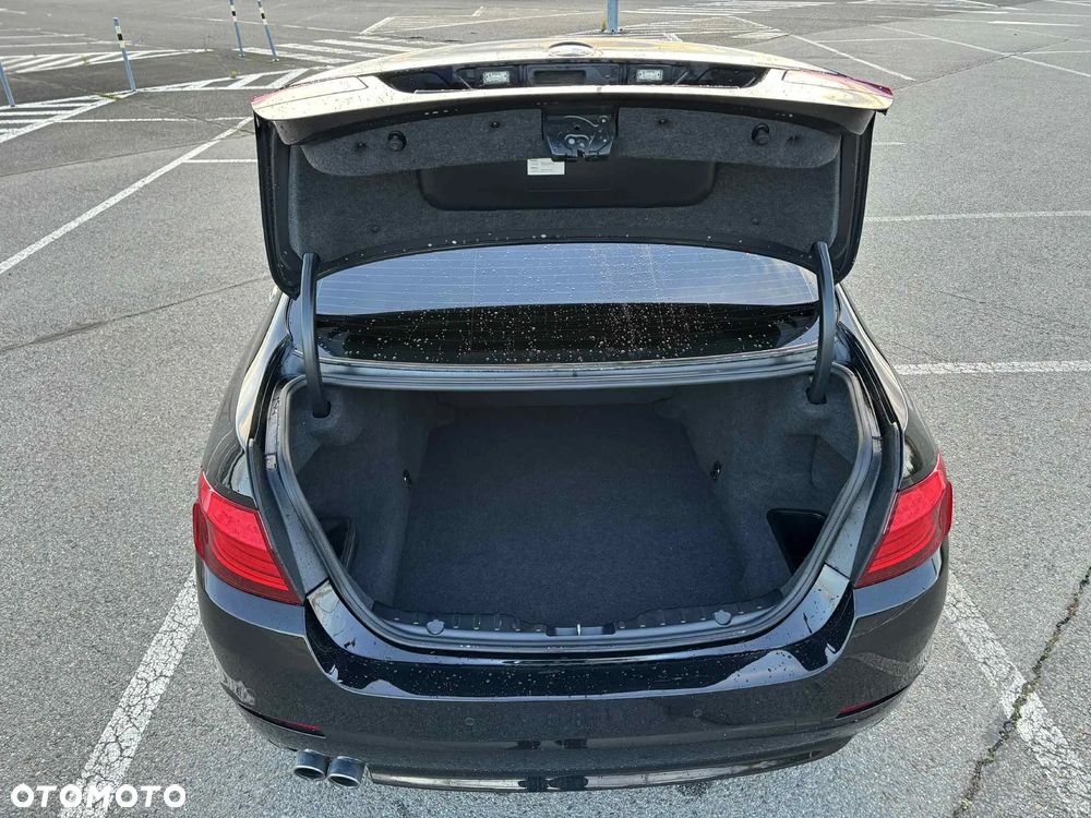 BMW Seria 5 520d xDrive - 5