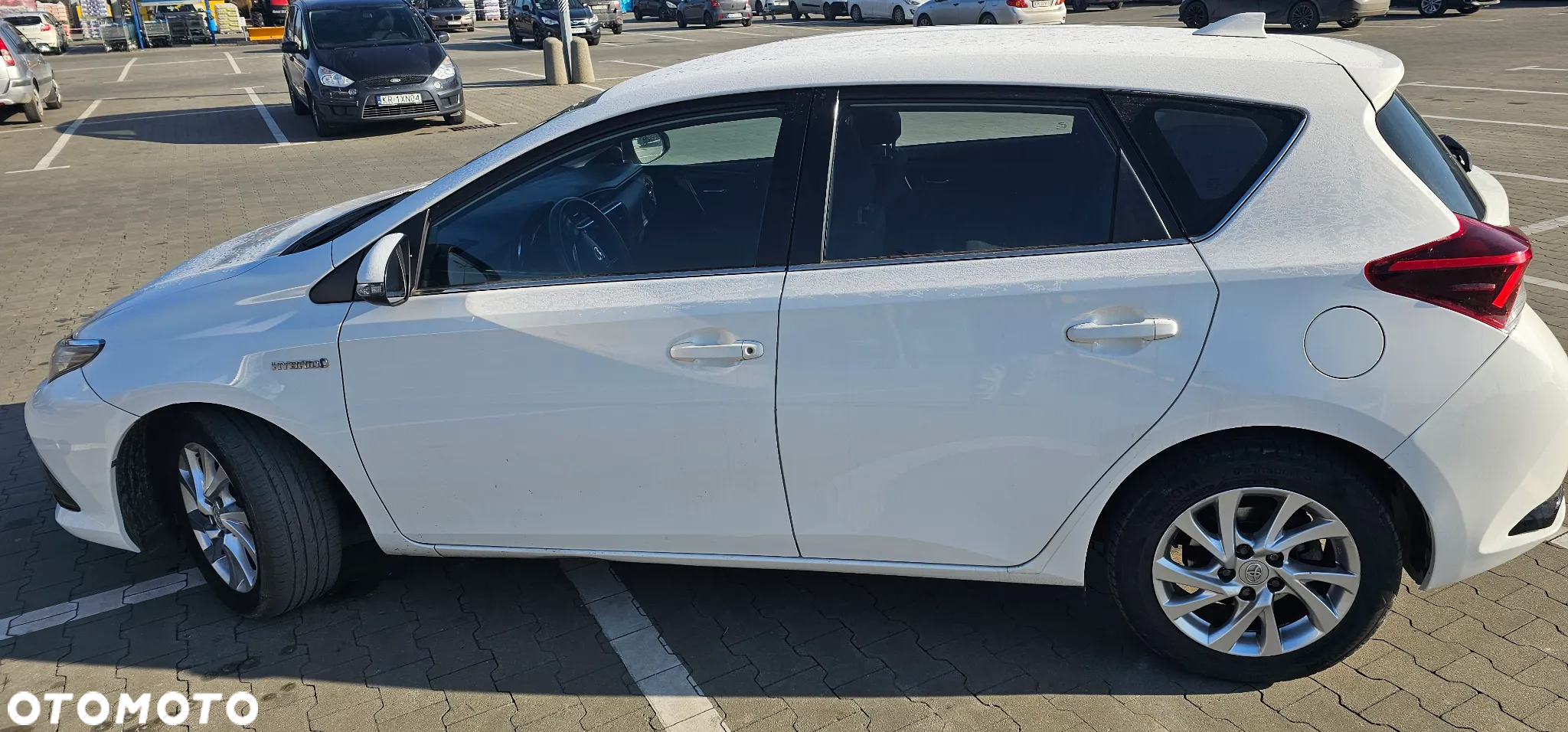 Toyota Auris Hybrid 135 Premium - 12