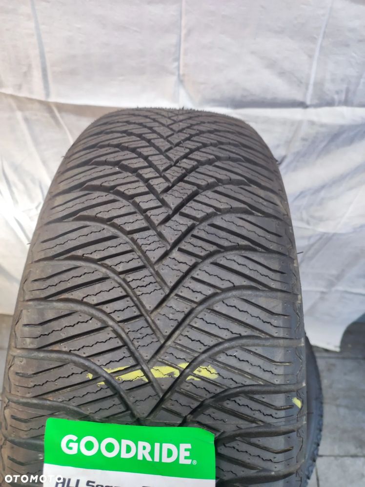 Opony całoroczne 205/45/17 Goodride - 2