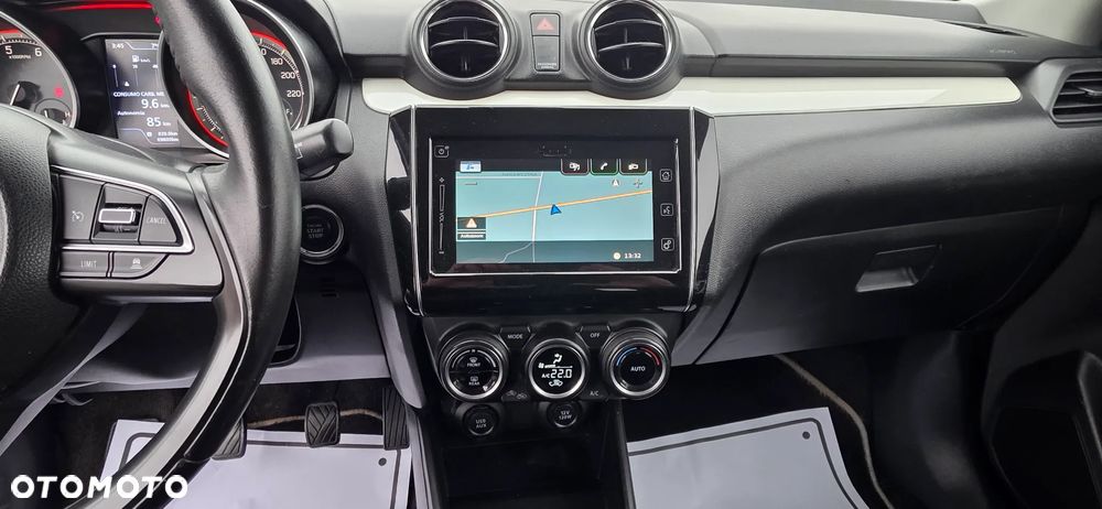 Suzuki Swift 1.2 SHVS Premium Plus - 20