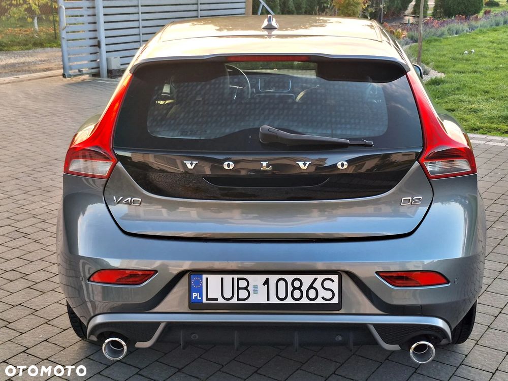 Volvo V40 - 11