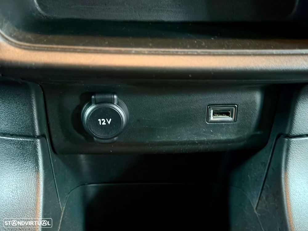 Citroën C3 1.2 PureTech Feel - 28