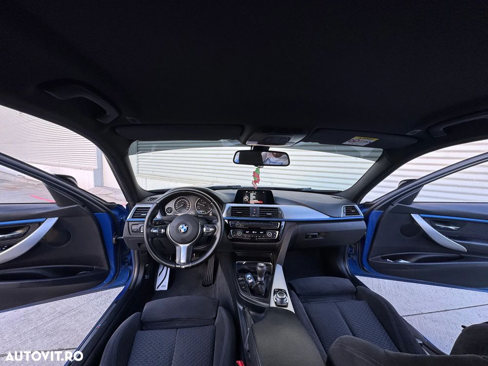 BMW Seria 3 318d M Sport Shadow - 36