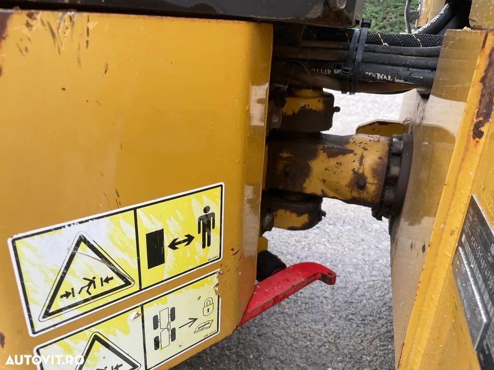 Caterpillar CB14B - 14