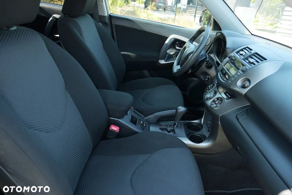 Toyota RAV4 2.0 VVT-i Prestige - 17