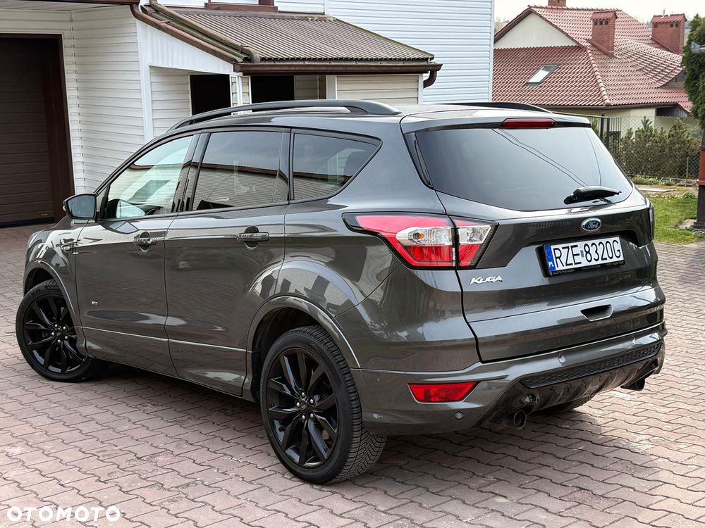 Ford Kuga 2.0 TDCi 4x4 ST-Line - 4