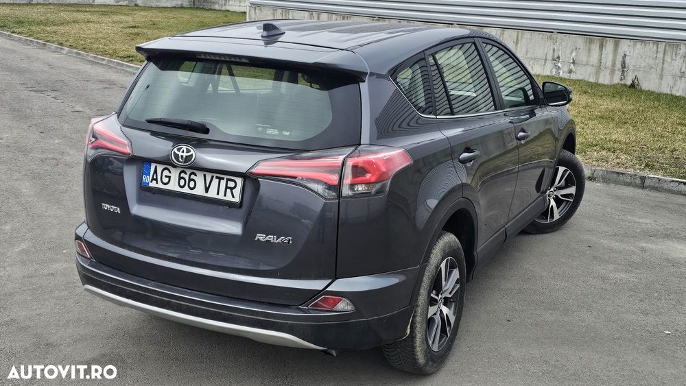 Toyota Rav4 2016 photo 4