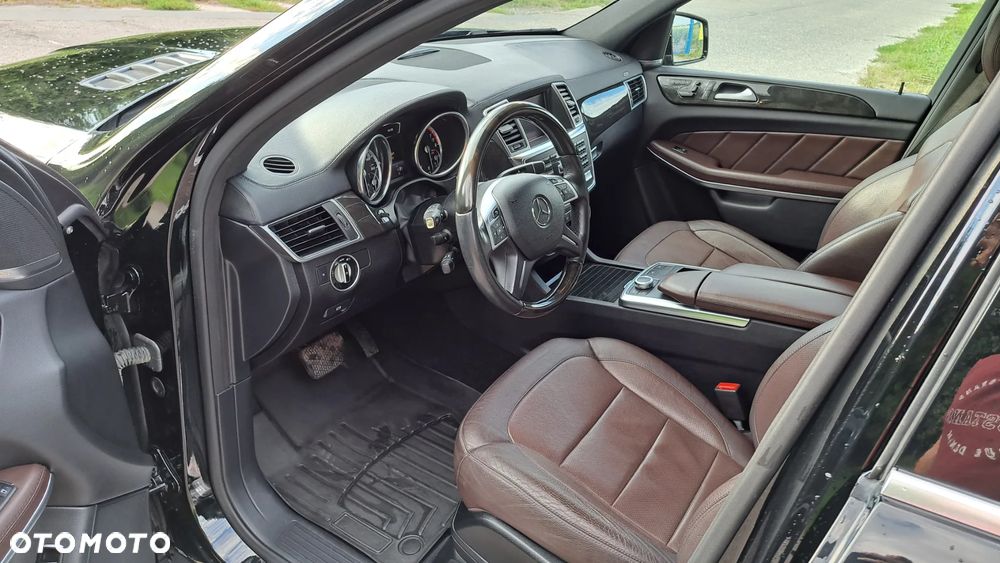 Mercedes-Benz GL - 16