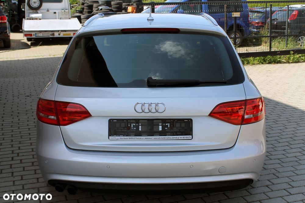 Audi A4 Avant 2.0 TDI DPF quattro Attraction - 9