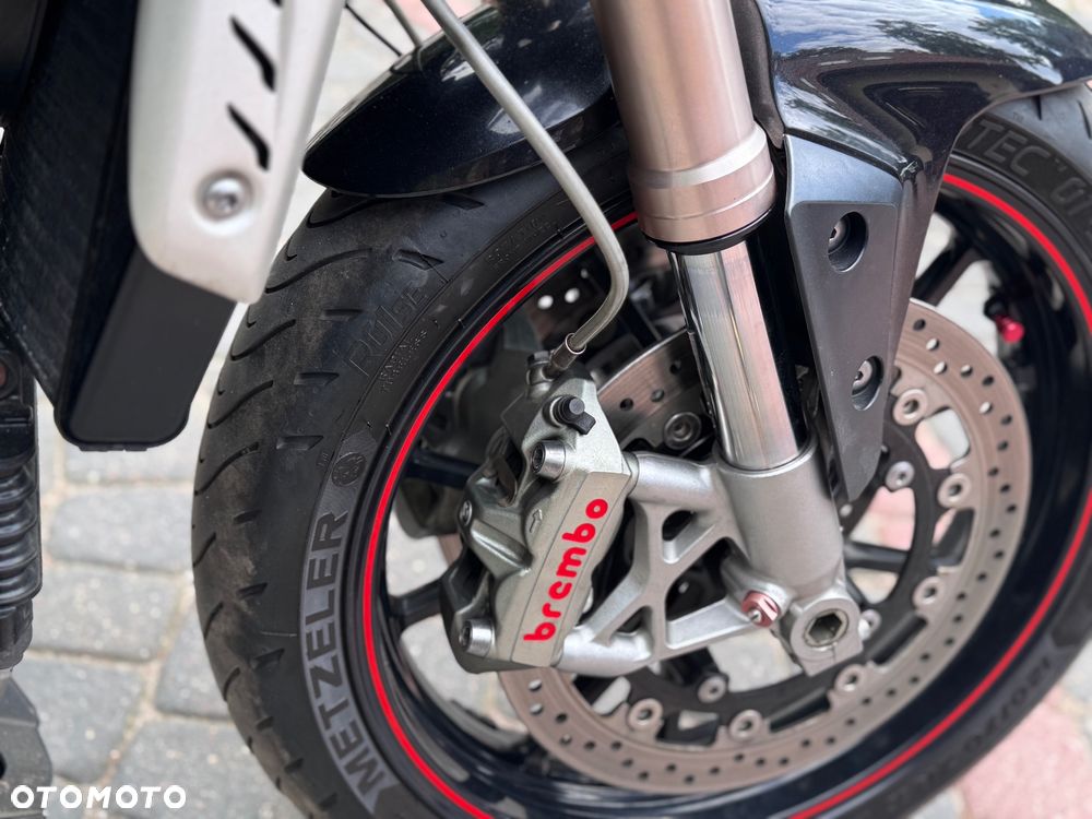 Triumph Speed Triple - 22