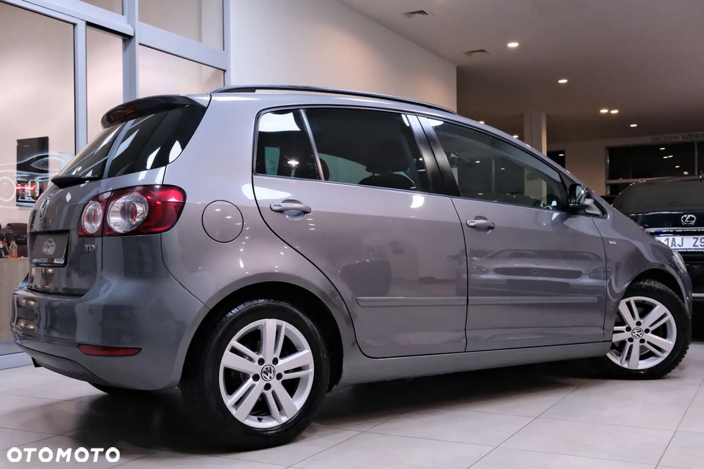 Volkswagen Golf Plus 1.6 TDI DPF MATCH - 11